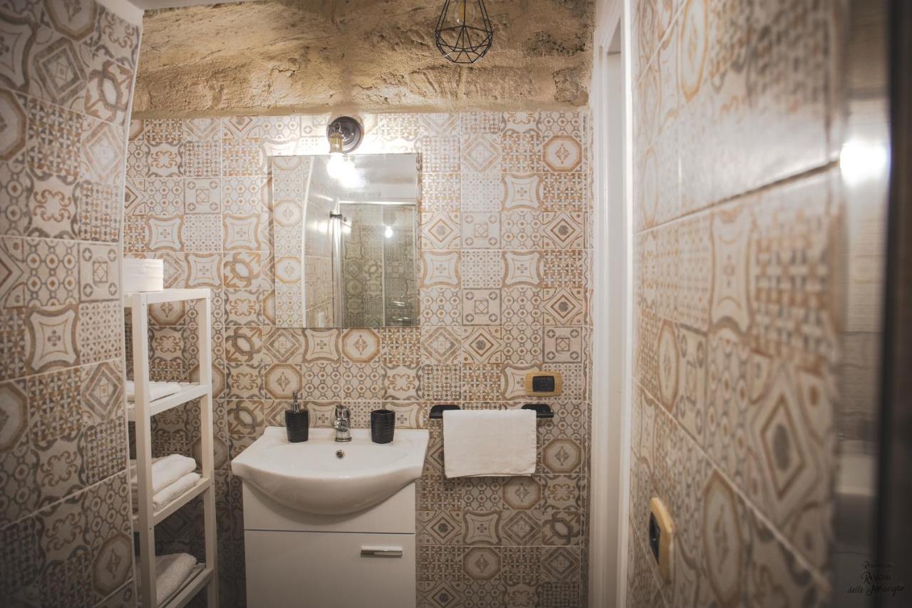 Residenza Rosaria Delle Meraviglie Bari Bagian luar foto